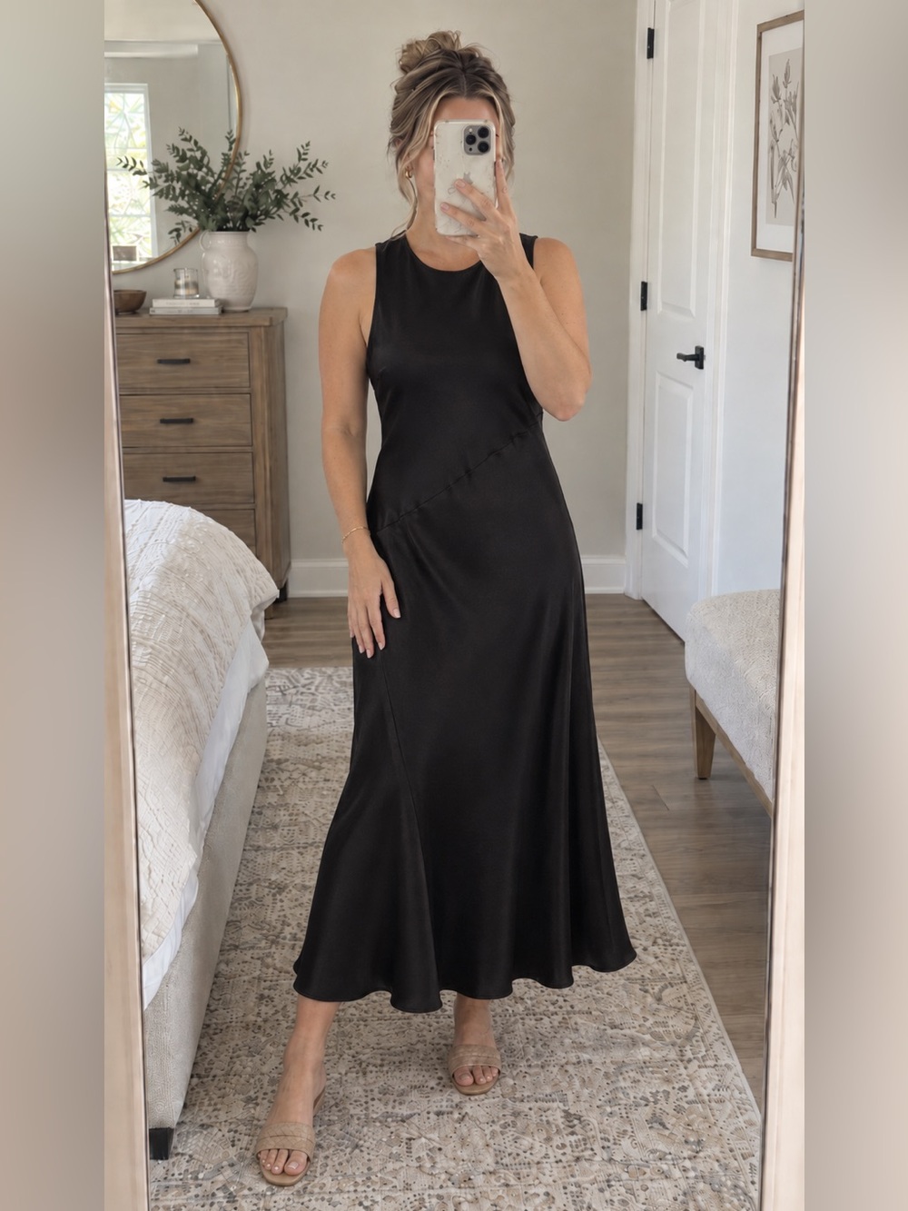 Black Sleeveless Midi Dress - Brand: